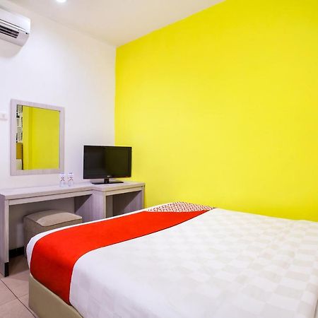 Oyo 119 Belvena Hotel Jakarta Ngoại thất bức ảnh