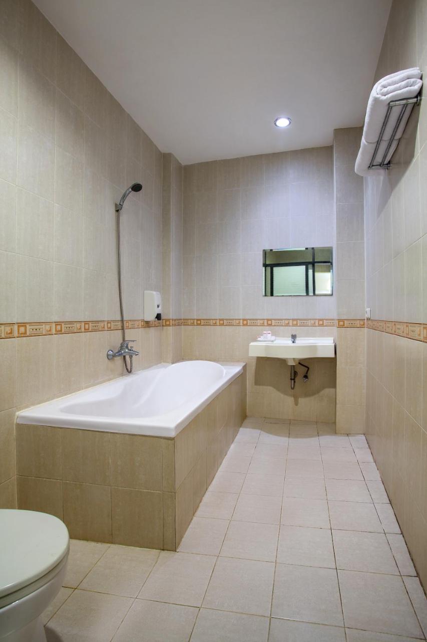Oyo 119 Belvena Hotel Jakarta Ngoại thất bức ảnh