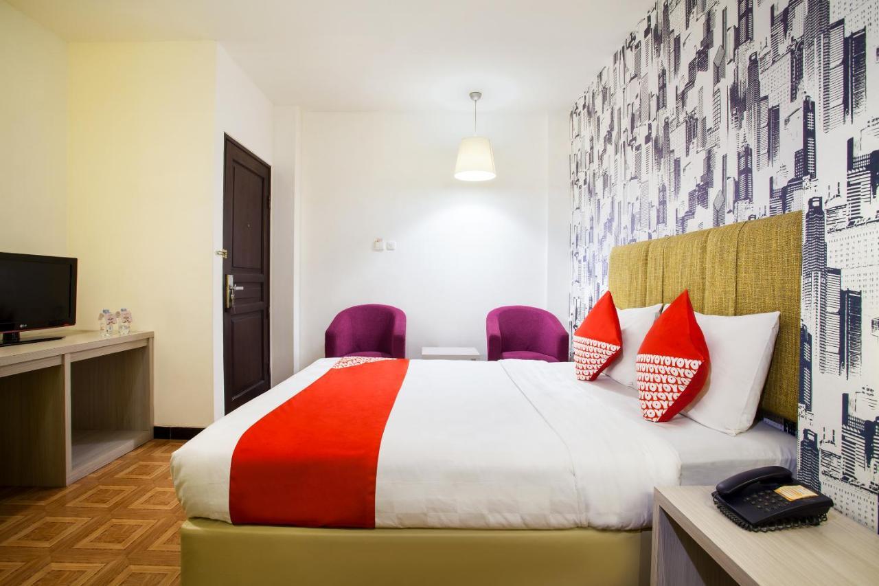 Oyo 119 Belvena Hotel Jakarta Ngoại thất bức ảnh