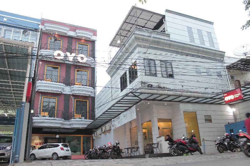 Oyo 119 Belvena Hotel Jakarta Ngoại thất bức ảnh